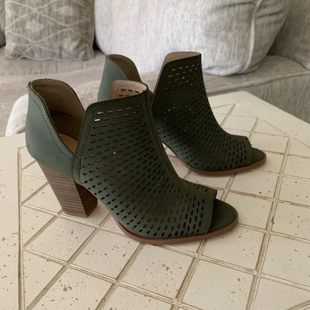 Booties - Picture 1 of 4